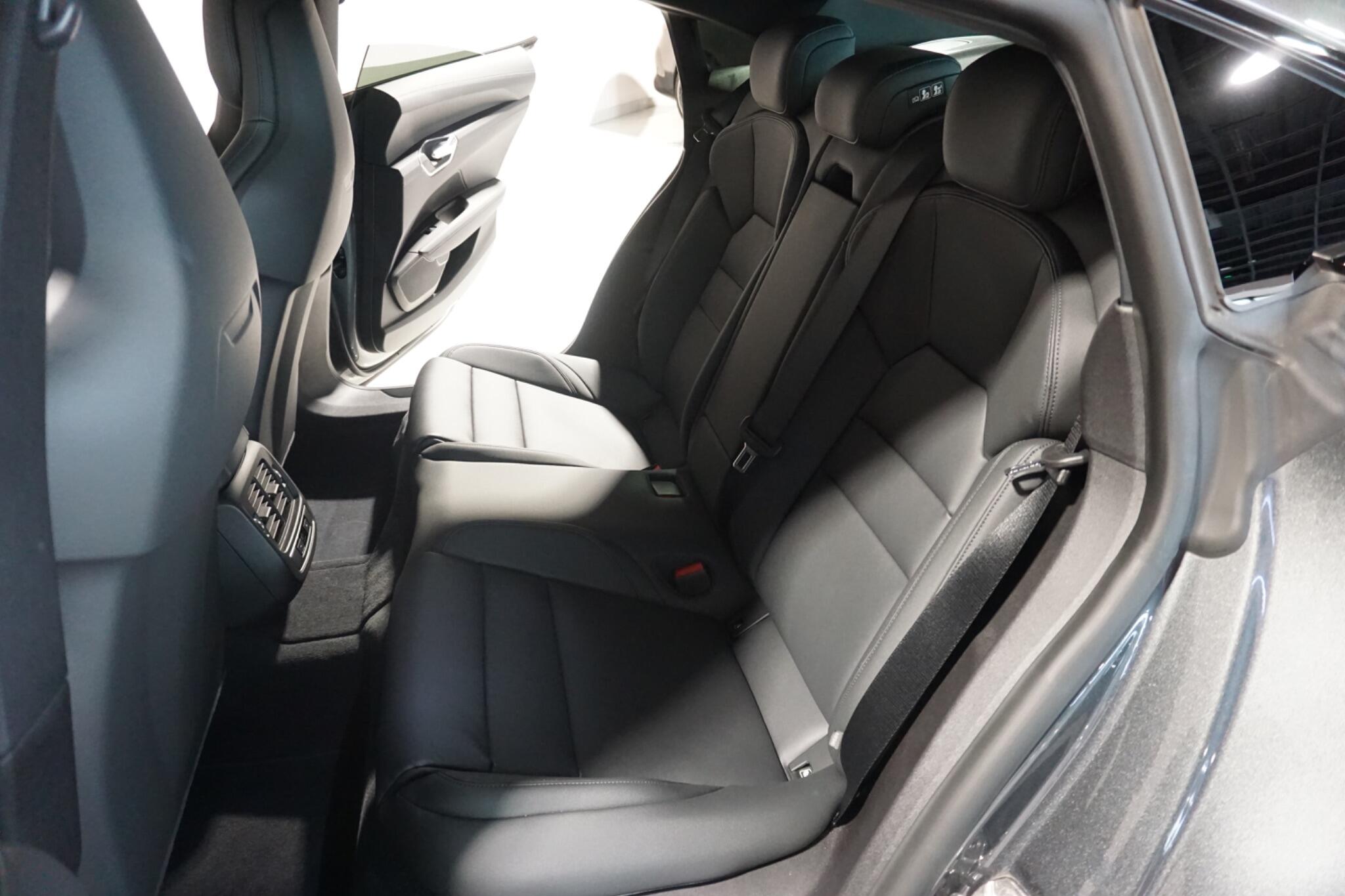 Audi e-tron GT 93.4kWh Saloon 4dr Electric Auto quattro (476 ps)
